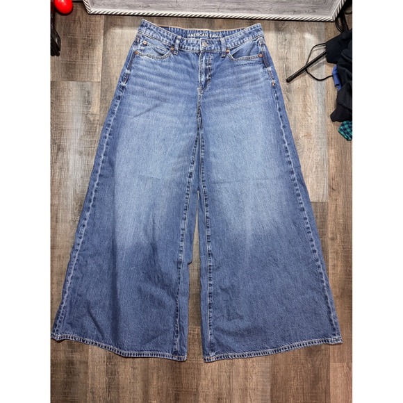 American Eagle Outfitters Denim - American Eagle A-Line Fit Wide Leg Jeans Womens 6 Medium Wash High Rise Denim
